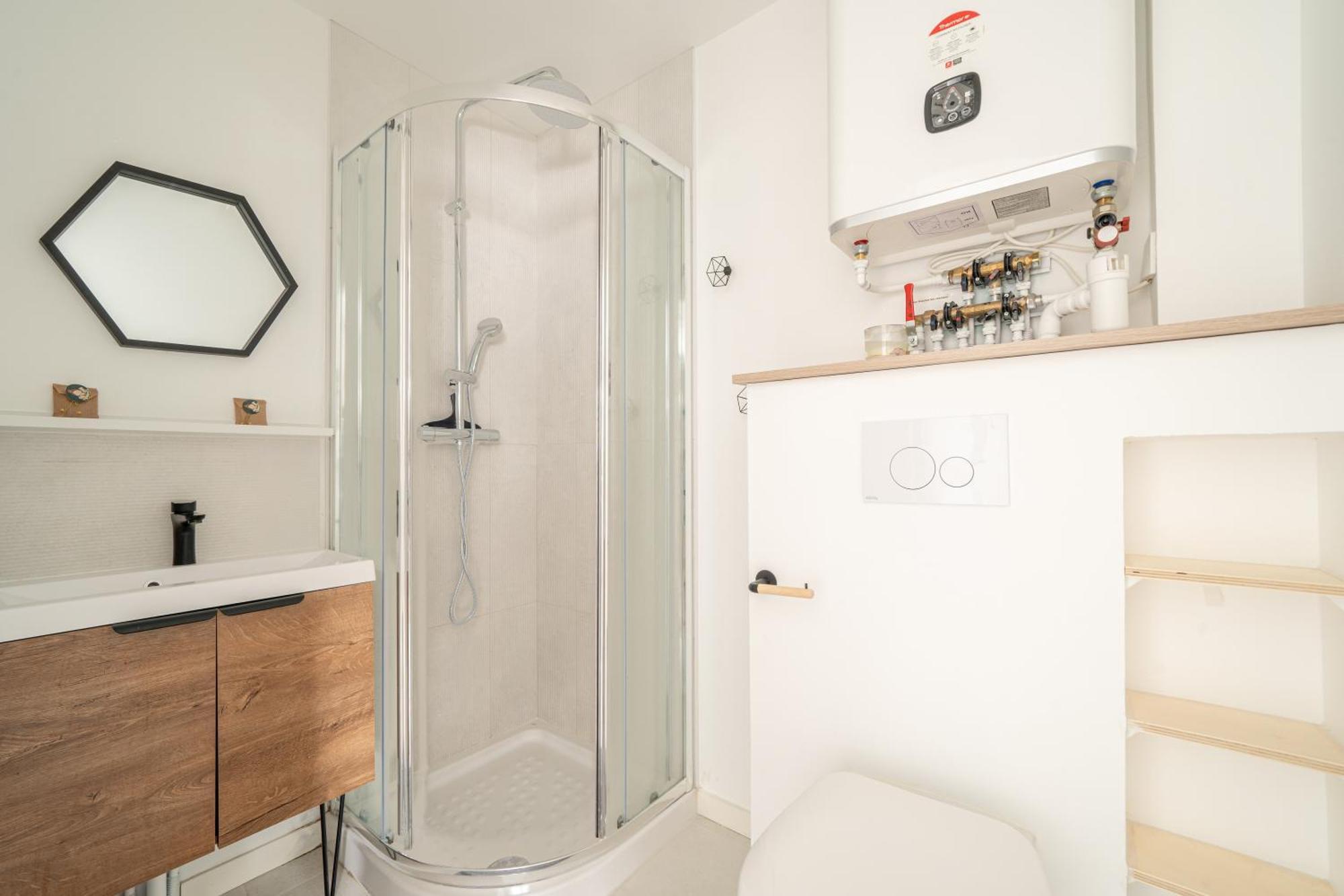 Suite Le Studio Litchi Baigne De Lumieres & Proche Des Plages Saint-Nazaire  Buitenkant foto